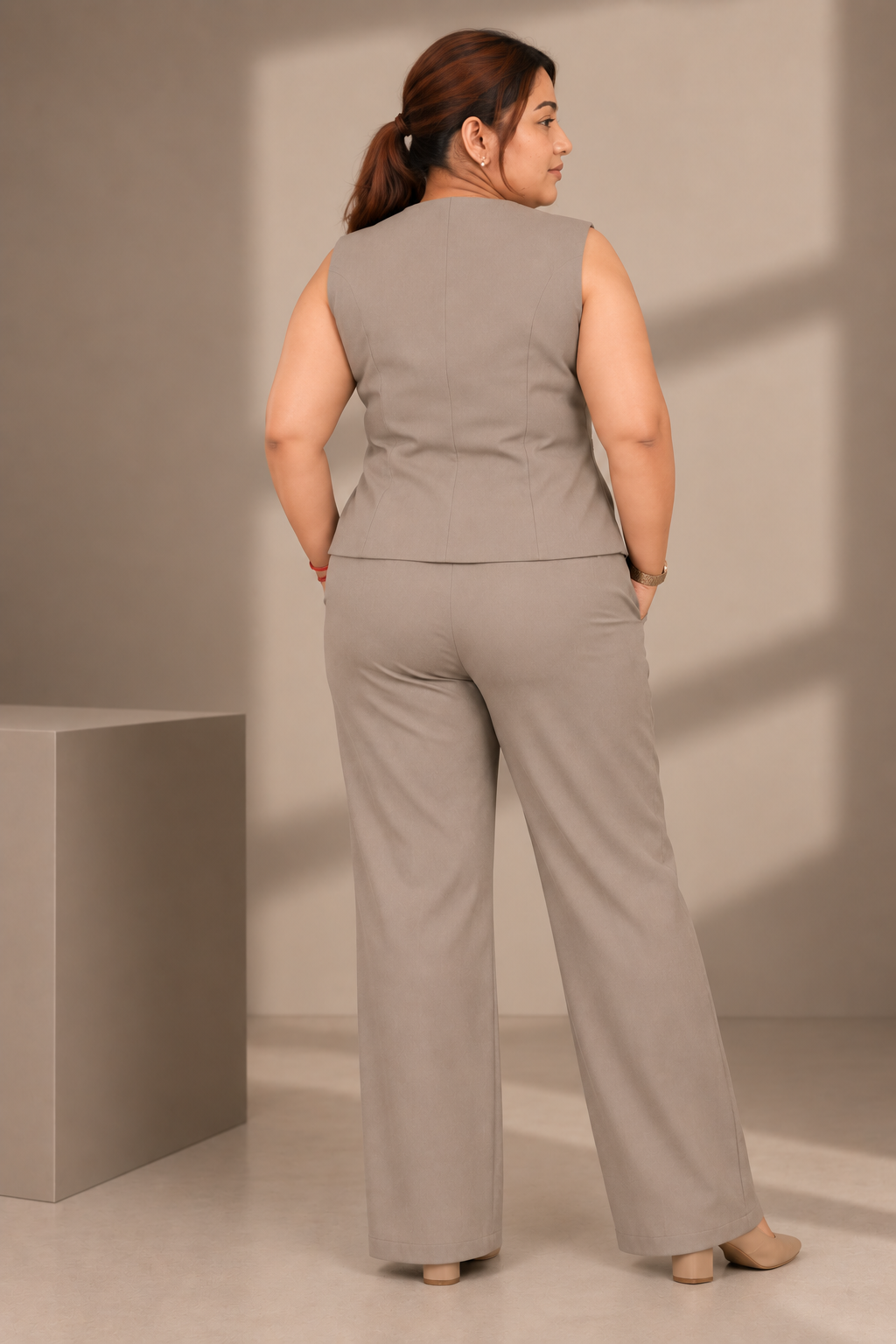 Sage Power Co-ord Set – Plus Size Sleeveless Blazer & Wide-Leg Pants
