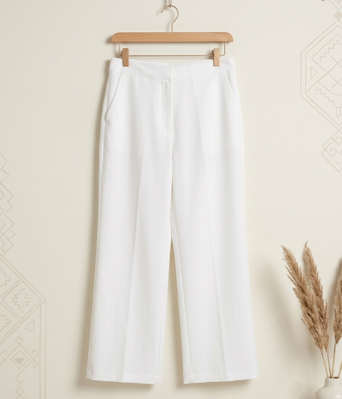 Signature White-Wide leg pants